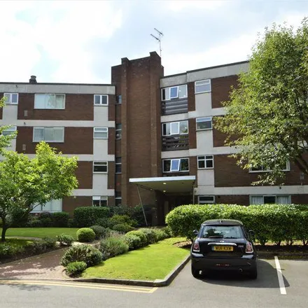 Rent this 3 bed apartment on Petersham Place in Chad Valley, B15 3RY