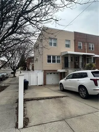 Buy this 3 bed house on 3200 Fairmount Avenue in New York, NY 10465