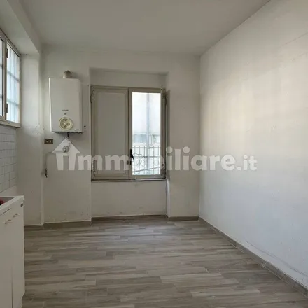 Image 5 - Scuola Secondaria "Leonardo da Vinci", Via Casale, 83100 Avellino AV, Italy - Apartment for rent