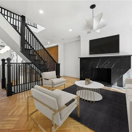 Image 3 - 2304 Foster Avenue, New York, NY 11210, USA - House for sale