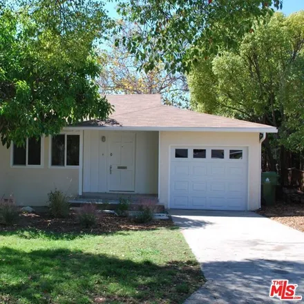 Rent this 3 bed house on 3265 Military Avenue in Los Angeles, CA 90034