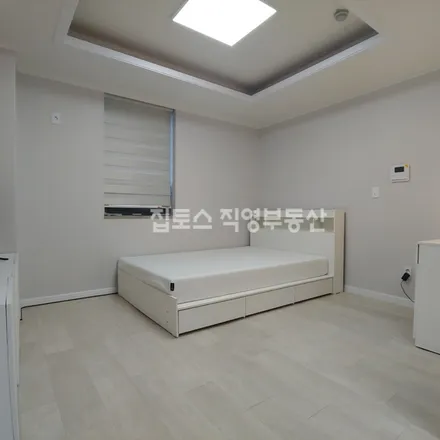 Rent this studio apartment on 서울특별시 강남구 삼성동 157-18
