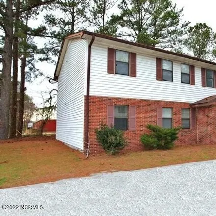 Buy this 8 bed house on 199 Ravenwood Drive in Jacksonville, NC 28546