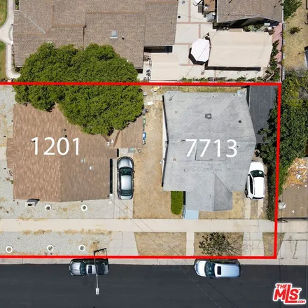 Image 2 - 1201 West 78th Street, Los Angeles, CA 90044, USA - Townhouse for sale