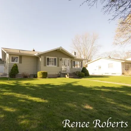 Buy this 3 bed house on 1234 Oakes Avenue in Grand Haven, MI 49417