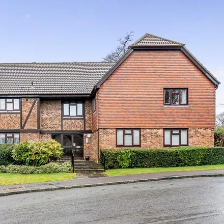 Rent this 2 bed apartment on Morris Way in West Chiltington Common, RH20 2RX