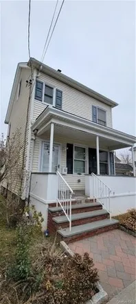 Buy this 3 bed house on 11 Woodbury Street in Woodside, City of New Rochelle