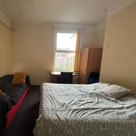 Image 6 - 13 Westminster Road, Coventry, CV1 3DL, United Kingdom - House for rent