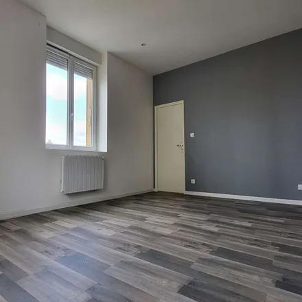 Rent this 2 bed apartment on 18 Avenue du Maréchal Leclerc in 08200 Sedan, France