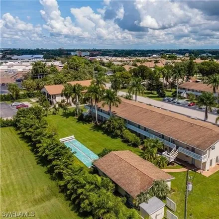 Image 8 - 13080 Kings Point Drive, Cypress Lake, FL 33919, USA - Condo for sale