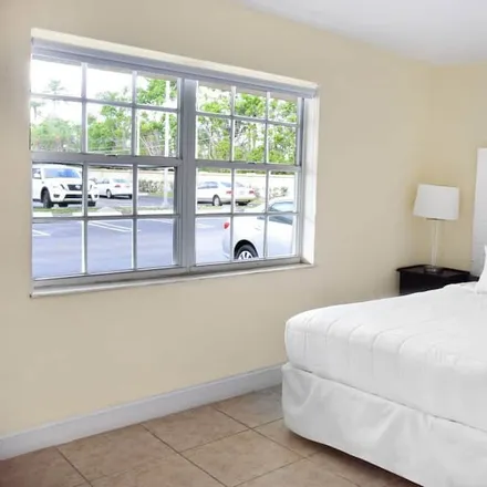 Image 2 - Key Biscayne, FL, 33149 - Apartment for rent