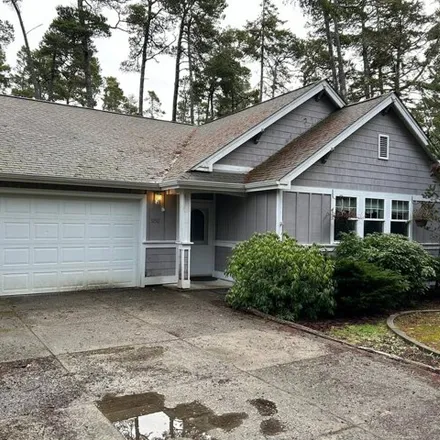 Buy this 3 bed house on 3290 Laurelwood Street in Florence, OR 97439