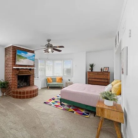 Image 4 - Manhattan Beach, CA, 90292 - House for rent