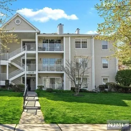 Buy this 2 bed condo on 1082 Ash Drive in Mahwah, NJ 07430