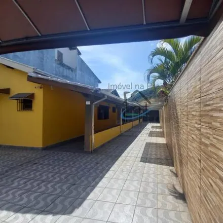 Buy this 5 bed house on Rua Paraibuna in Sumaré, Caraguatatuba - SP