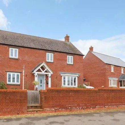 Buy this 4 bed house on Wolseley Close in Brackley, NN13 6FJ
