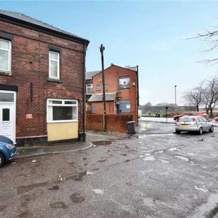 Buy this 3 bed house on Valley Road in Royton, OL2 6BT