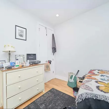 Rent this 3 bed apartment on 339 East 95th Street in New York, NY 10128