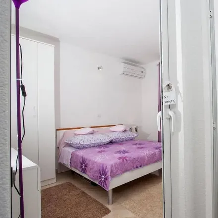 Image 5 - 21320 Baška Voda, Croatia - Apartment for rent