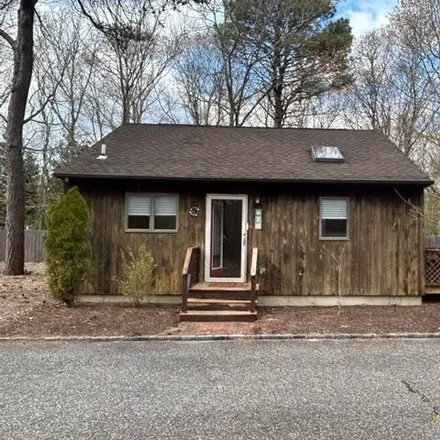 Rent this 2 bed house on A Road in Southampton, Hampton Bays
