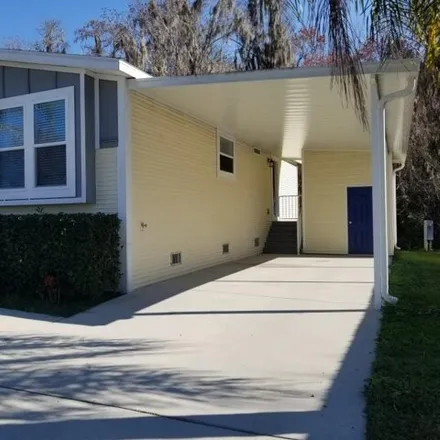 Buy this studio apartment on 132 Durham Circle in Osceola County, FL 34746