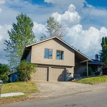 Buy this 3 bed house on 2012 Southwest Redfern Place in Gresham, OR 97080