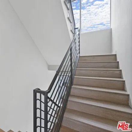 Image 9 - 7680 Romaine Street, West Hollywood, CA 90046, USA - Townhouse for rent