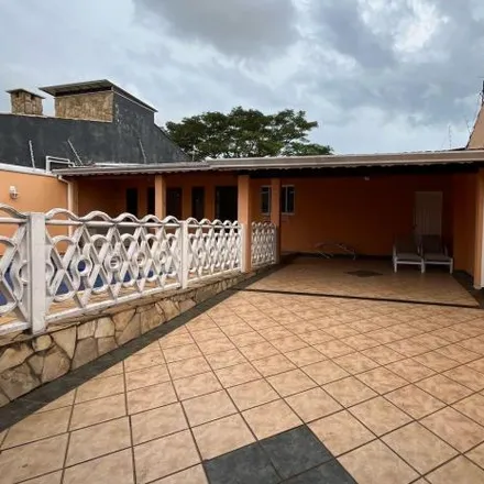 Buy this 3 bed house on Travessa Aristoteles Arruda in Vila Aparecida, Bragança Paulista - SP