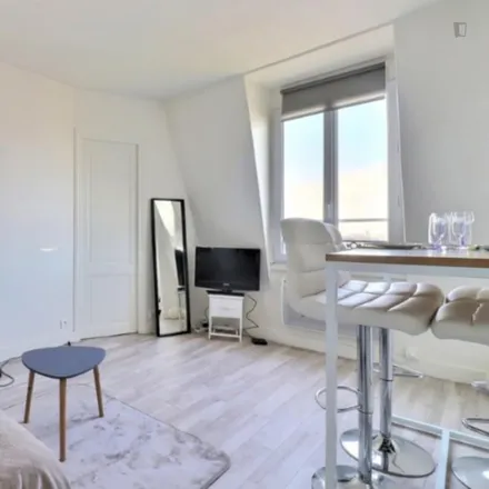 Rent this studio apartment on 34 Avenue de Clichy in Paris, France