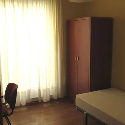 Rent this 3 bed apartment on Calle de José Manuel de Villena in 23, 37006 Salamanca