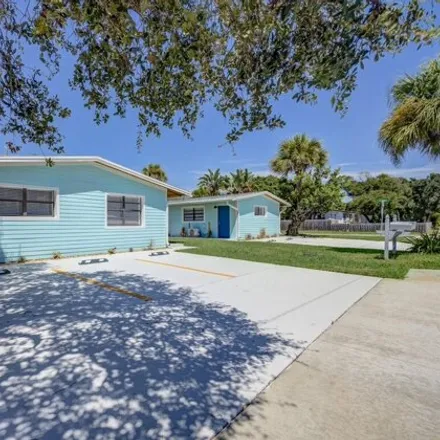 Buy this studio house on 224 South 3rd Street in Cocoa Beach, FL 32931