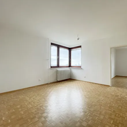 Rent this 3 bed apartment on Vienna in Schaumburgergrund, AT