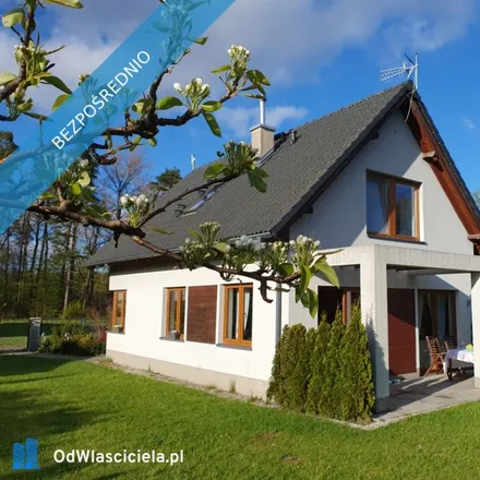 Buy this 5 bed house on Słonecznikowa 41 in 83-050 Czapielsk, Poland