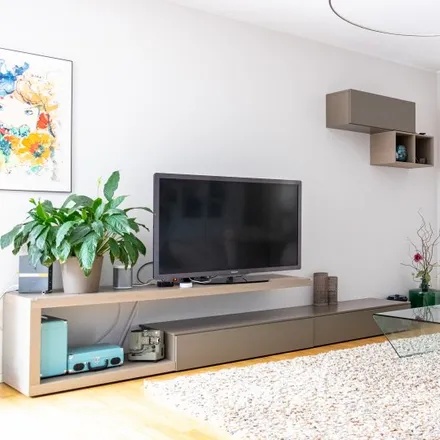 Rent this 4 bed apartment on Stargarder Straße 37 in 10437 Berlin, Germany