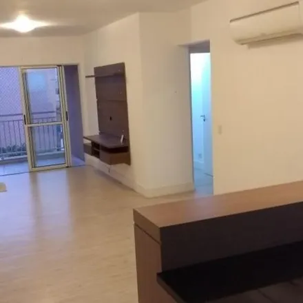 Buy this 3 bed apartment on Rua Tapajós 705 in São Francisco, Curitiba - PR