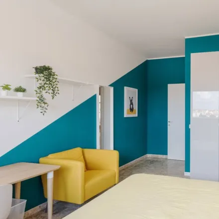 Rent this 5 bed room on Via Achille Bizzoni in 4, 20125 Milan MI
