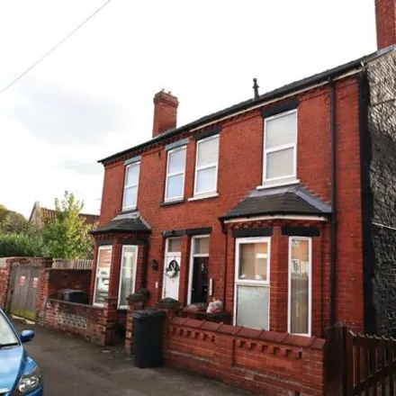 Buy this 4 bed duplex on Vere Street in Lincoln, LN1 3EF