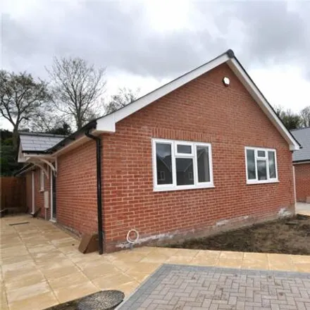 Buy this 3 bed house on Cat's Lane in Great Cornard, CO10 2JG