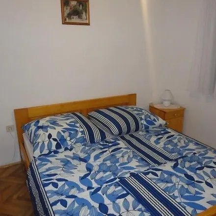 Image 1 - Porat, 51511 Porat, Croatia - Apartment for rent
