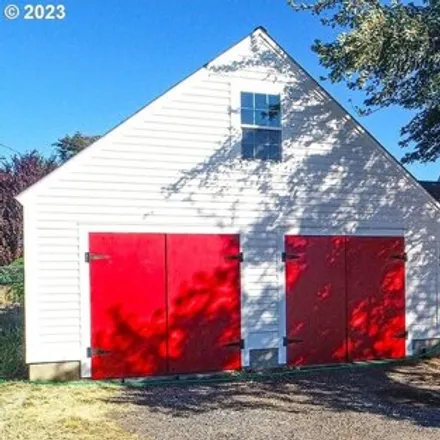 Buy this 2 bed house on 133 4th Street in Lyle, Klickitat County