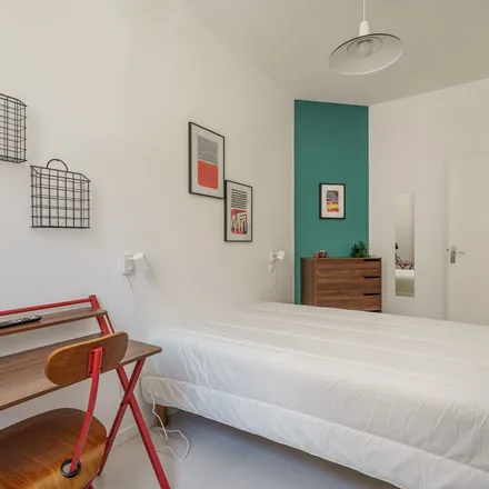 Image 1 - 52 Boulevard Mege, 83100 Toulon, France - Apartment for rent