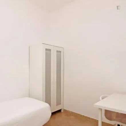 Image 3 - Hostal Fina, Carrer de la Portaferrissa, 11, 08002 Barcelona, Spain - Room for rent