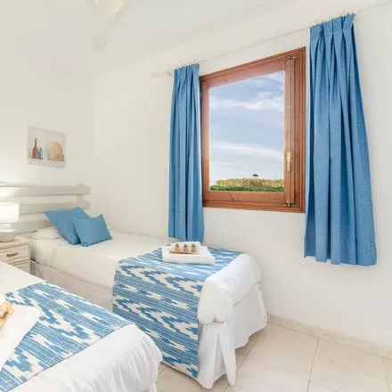 Rent this 2 bed apartment on Cala Blanca in Passatge de l'Espigol, 07769 Ciutadella