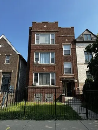 Image 1 - 816 East 42nd Street, Chicago, IL 60653, USA - House for sale