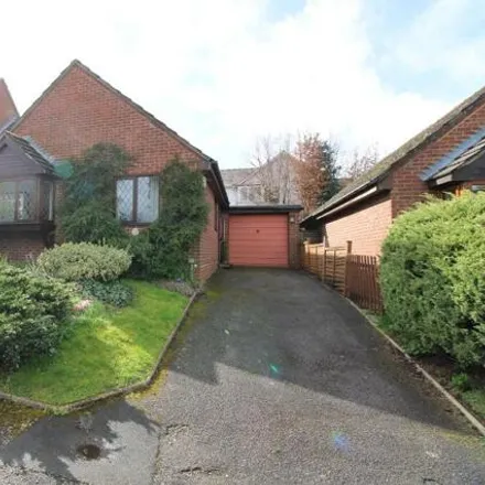 Buy this 2 bed house on Roundmead Road in Basingstoke, RG21 8TR