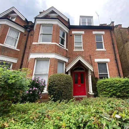 Rent this studio apartment on Claremont Gardens in London, KT6 4RT