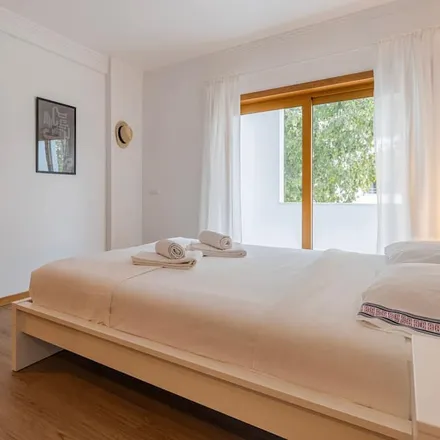 Rent this 3 bed apartment on Rua da Fundição de Oeiras in 2780-117 Oeiras, Portugal