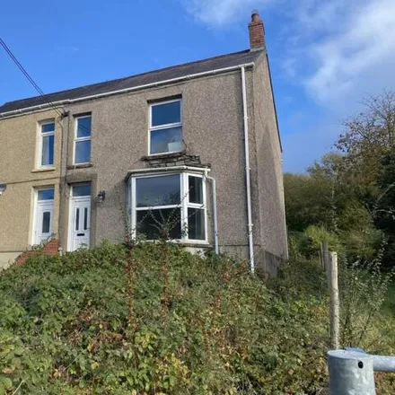 Buy this 3 bed duplex on Lone Road in Clydach, SA6 5HX