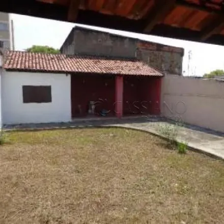 Buy this 3 bed house on Rua Carvalho de Araújo in Vila Maria, São José dos Campos - SP