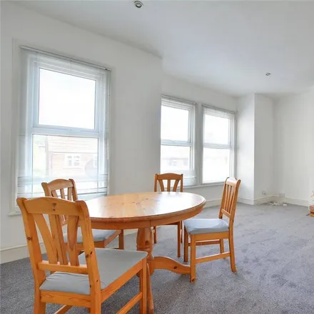 Image 4 - Eastcombe Avenue, London, SE7 7LW, United Kingdom - Apartment for rent